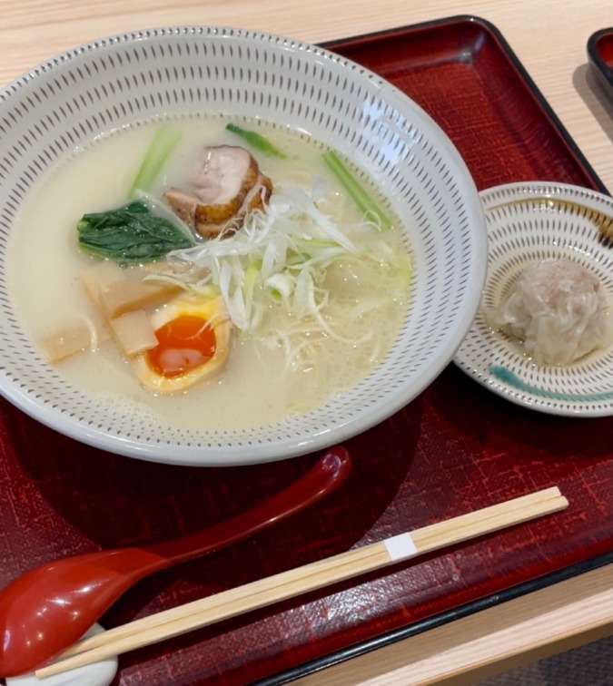 ランチは1択。極み鶏！絶品セット