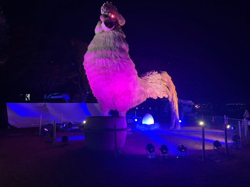 コロナウイルス感染収束への願いも込められた筑前町の「巨大わらかがし」