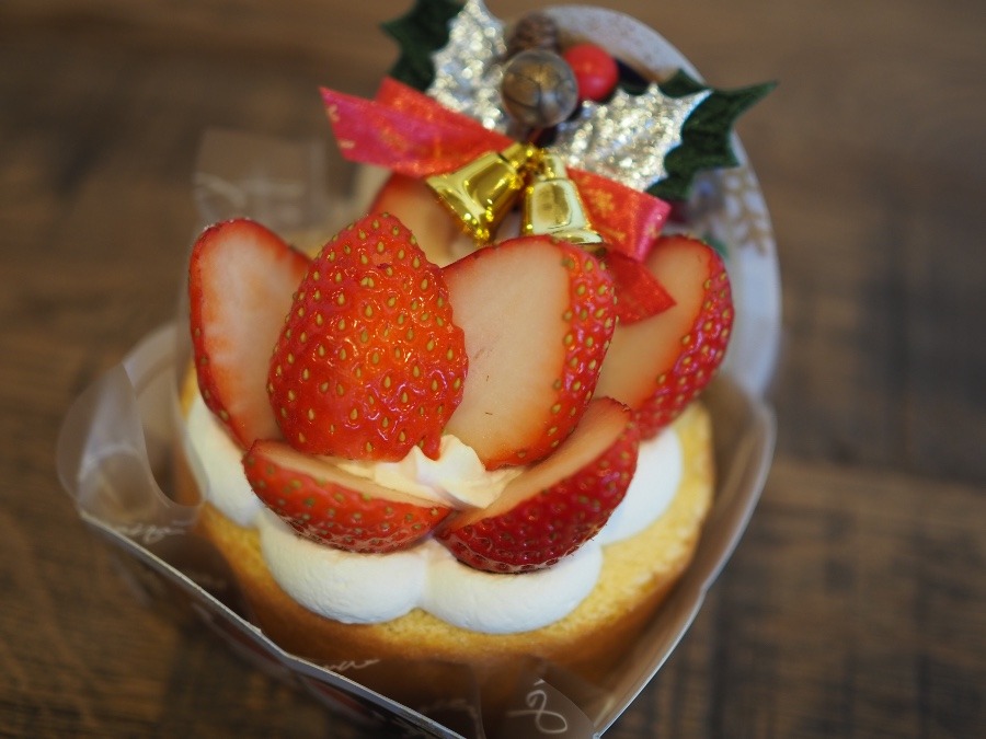 pousser特製！クリスマス限定のロールケーキ✨