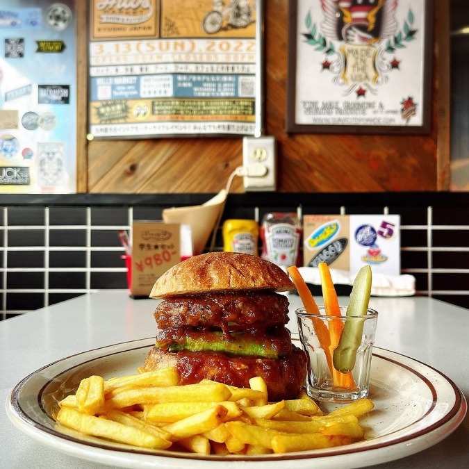 Buggy BBQ burger
