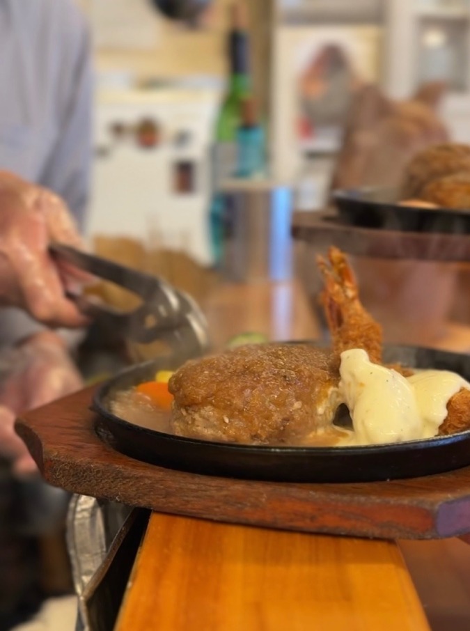 愛され続ける町の洋食屋さん［洋食屋にしむら］